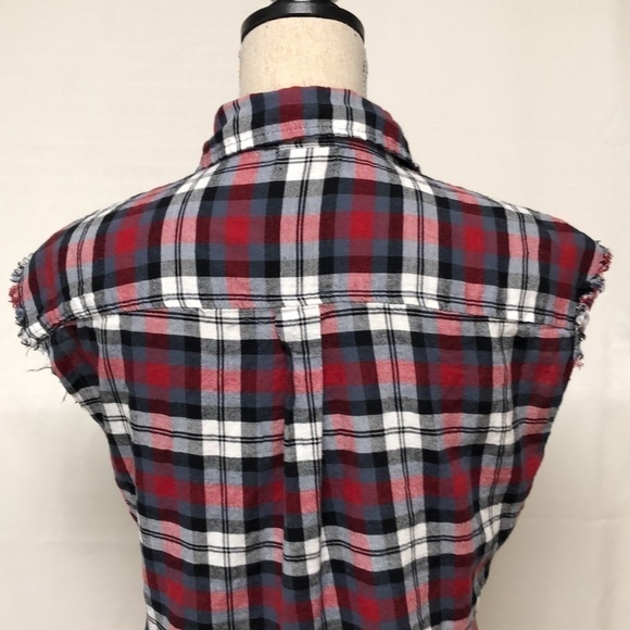 Uk2la Plaid Sleeveless Top -> Uk2la Plaid Sleeveless Top - Picture 4 of 8